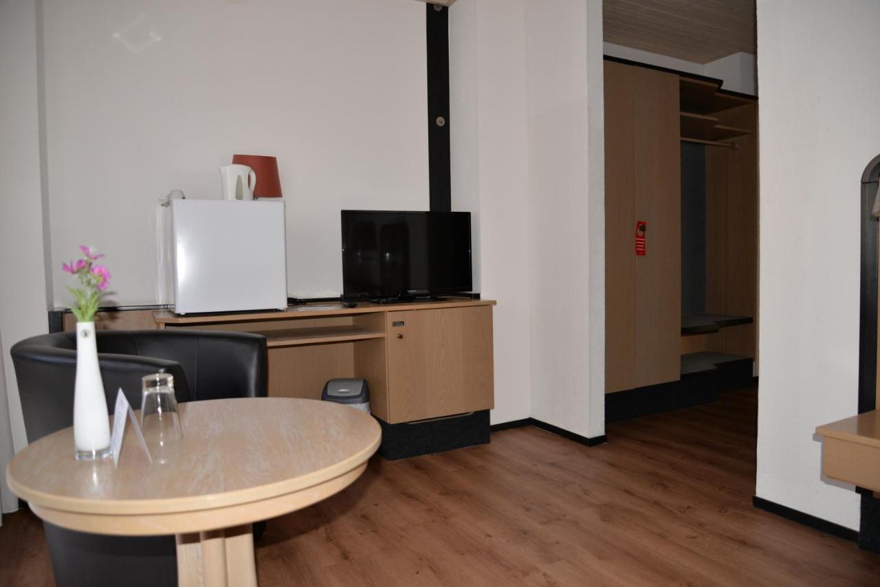 Hotel Paffhausen Wirges Esterno foto